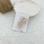 گل سینه زنانه مدل پر کد G4059