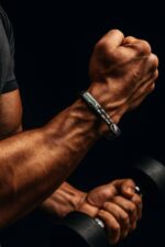دستبند بنگل مردانه گنج کد Men0032