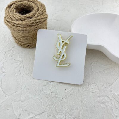 گل سینه زنانه مدل وای اس ال کد G4150