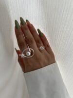 انگشتر مینیمال نهنگ مروارید و گره کد R1050