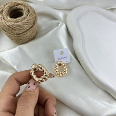 گوشواره زنانه ژوپینگ مدل پیچی کد E6498