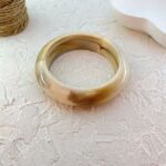 دستبند زنانه بنگل مدل رزین کد B5366