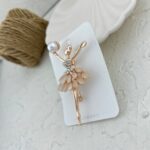 گل سینه زنانه مدل دختر بالرین کد G4112