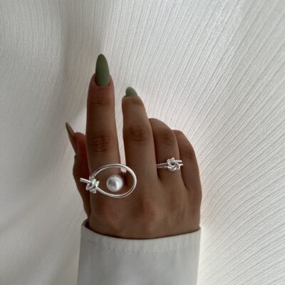 انگشتر مینیمال نهنگ مروارید و گره کد R1050