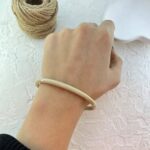 دستبند زنانه بنگل مدل رزین کد B5393