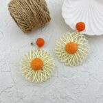 گوشواره زنانه مدل حصیری طرح گل کد E5679