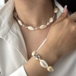 دستبند و گردنبند صدف کد M1014