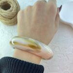 دستبند زنانه بنگل مدل رزین کد B5366