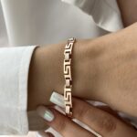 دستبند ژوپینگ مدل ورساچ کد B1004