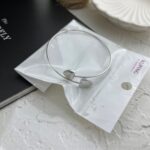 دستبند زنانه ژوپینگ مدل بنگل قلبی B5256