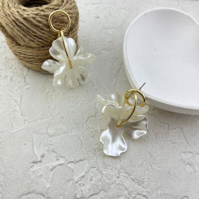 گوشواره زنانه مینیمال مدل گل کد E6161
