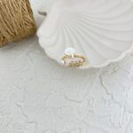 انگشتر زنانه ژوپینگ مدل برگ و مروارید کد R4954