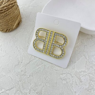 گل سینه زنانه مدل بلنسیاگا G4144