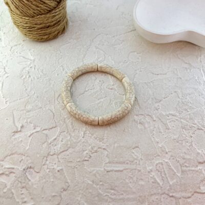 دستبند زنانه بنگل مدل رزین کد B5402