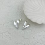 گوشواره زنانه مدل مینیمال طرح قلب کد E5713