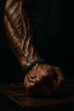 دستبند بنگل مردانه سورنا کد Men0028
