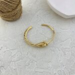 دستبند زنانه بنگل مینیمال مدل گره کد B5353