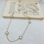 گردنبند زنانه مدل رومانتویی گل چهار پر کد N4739