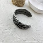 دستبند بنگل مردانه مدل برگ کد B5306