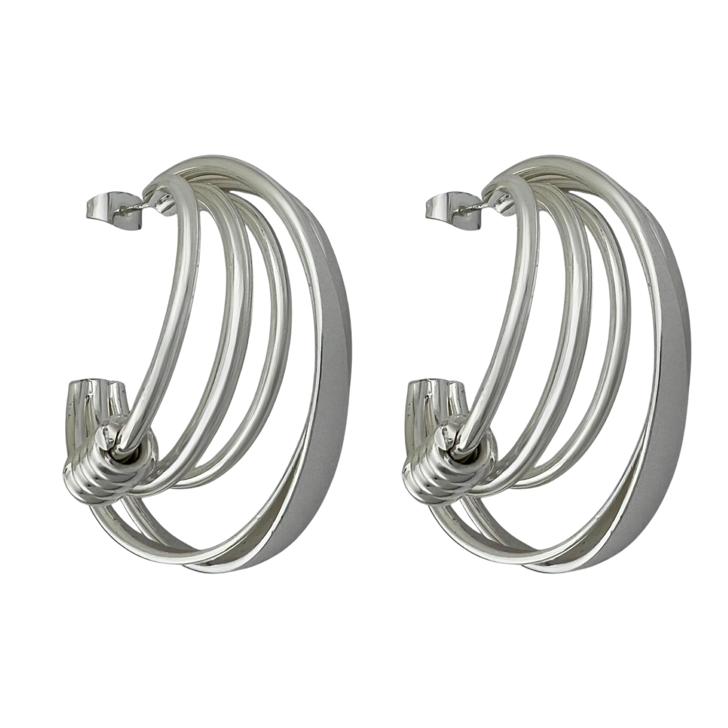 گوشواره-زنانه-مدل-حلقه-طرح-مینیمال-اب-نقره-کد-E5700-1 گوشواره زنانه مدل حلقه طرح مینیمال اب نقره کد E5700