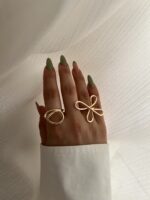 انگشتر مینیمال گل و دفرمه کد R1028