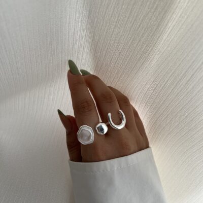 انگشتر مینیمال مروارید باروک و نعل کد R1043