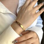 دستبند النگویی ژوپینگ مدل تراش کد B1001