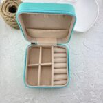 جعبه هدیه اکسسوری و زیورالات مدل مسافرتی کد G4030