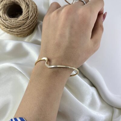 دستبند زنانه مینیمال مدل موج کد B5496