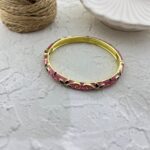 دستبند زنانه بنگل مدل میناکاری B5225