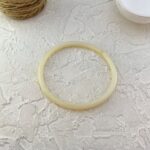 دستبند زنانه بنگل مدل رزین کد B5392