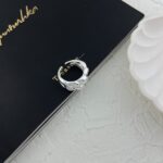 انگشتر زنانه مدل مینیمال کارتیه کد R4906