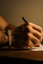 دستبند بنگل مردانه گنج کد Men0032