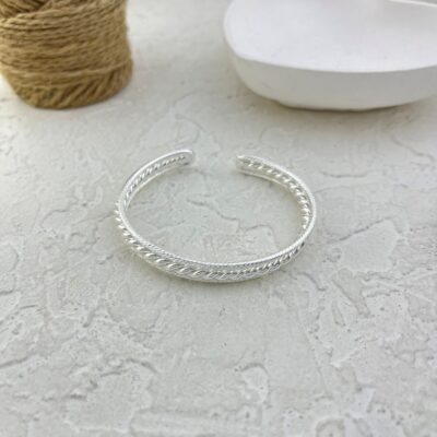 دستبند زنانه بنگل مینیمال مدل طنابی کد B5332