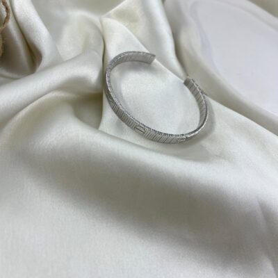 دستبند زنانه بنگل مدل کارتیه کد B5508
