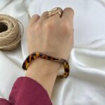 دستبند زنانه بنگل مدل رزین کد B5583