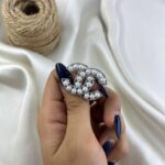 گل سینه زنانه مدل شنل مروارید G4197