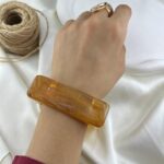 دستبند زنانه بنگل مدل رزین کد B5598