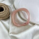 دستبند زنانه بنگل مدل رزین کد B5594