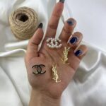 گل سینه مدل شنل وای اس ال مروارید کد G4187
