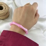 دستبند زنانه بنگل مدل رزین کد B5562