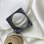 دستبند زنانه بنگل مدل رزین کد B5600