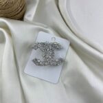 گل سینه زنانه مدل شنل G4199